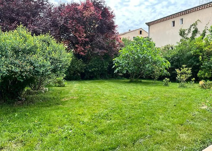 Le Romulus Holiday home Roumoules