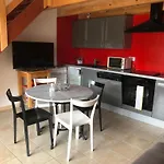 Le Romulus بيت للعطل Roumoules