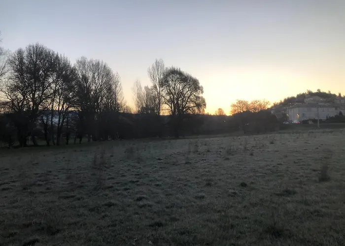 Le Romulus Hébergement de vacances *