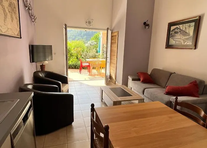 Le Romulus Hébergement de vacances