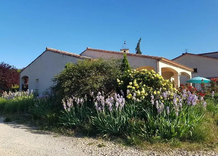 Le Romulus Hébergement de vacances Roumoules